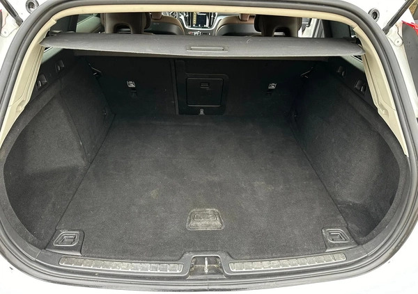Volvo V60 cena 111900 przebieg: 113315, rok produkcji 2019 z Buk małe 154